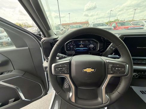 New 2026 Chevrolet Silverado 1500 LT image 20