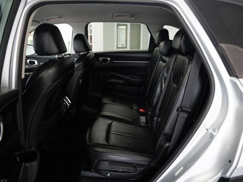 Used 2021 Kia Sorento S AWD/4WD image 14