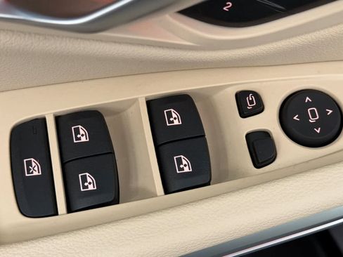 Used 2024 BMW 330i Sedan w/ Convenience Package image 13