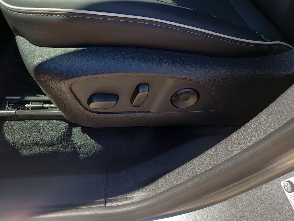 Used 2025 Buick Enclave Preferred FWD image 21