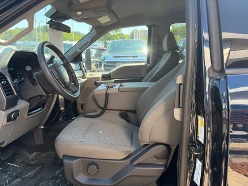 Used 2022 Ford F350 XLT w/ Snow Plow Prep Package AWD/4WD image 9