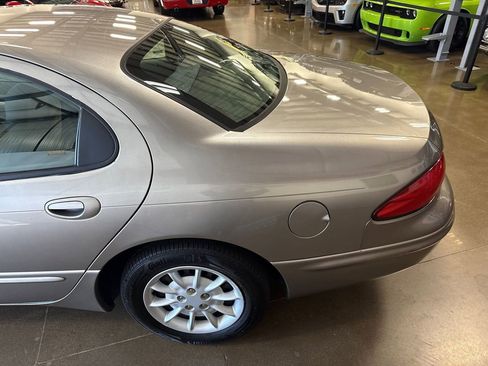 Used 1998 Chrysler Concorde LX image 57