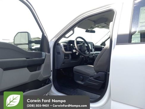 New 2026 Ford F550 4x4 Crew Cab image 9