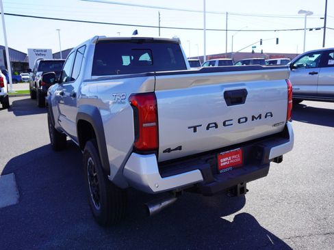 New 2026 Toyota Tacoma TRD Off-Road image 11