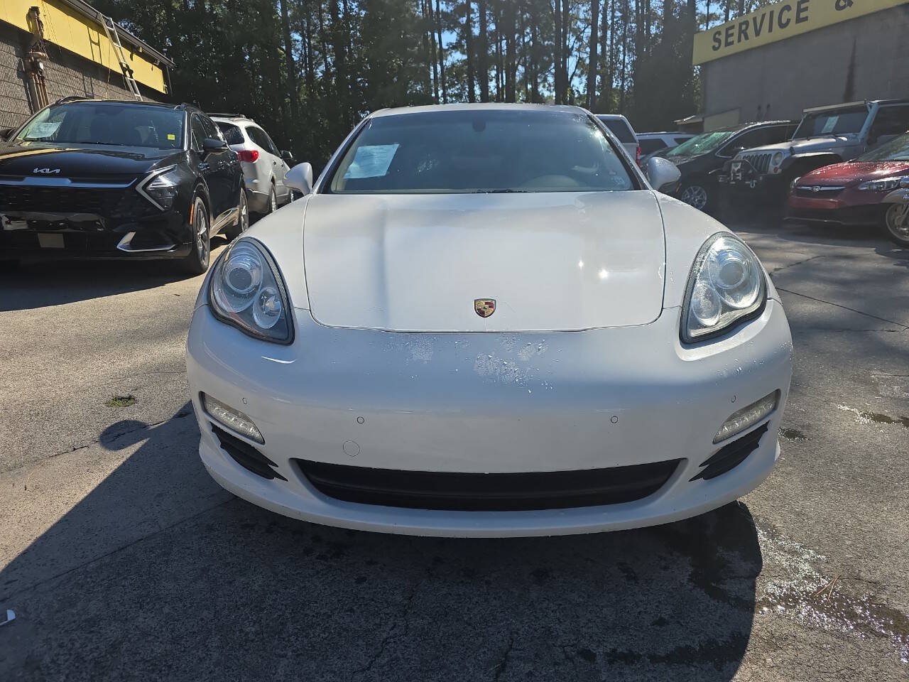 Used 2011 Porsche Panamera RWD image 3