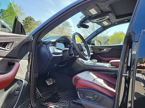 Used 2024 Audi SQ8 Prestige w/ Prestige Package image 5