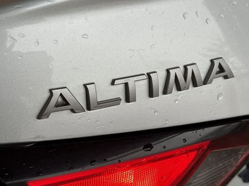 Used 2024 Nissan Altima 2.5 S image 8