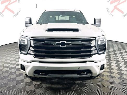 Used 2024 Chevrolet Silverado 3500 High Country w/ High Country Premium Package image 8