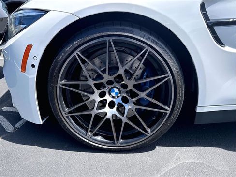 Used 2019 BMW M4 Convertible w/ Competition Package RWD image 36