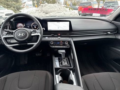 Certified 2025 Hyundai Elantra SEL w/ Cargo Package image 35