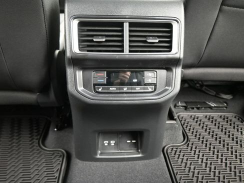 New 2026 Volkswagen Atlas SEL AWD/4WD image 42