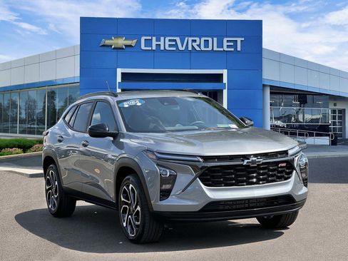 Certified 2024 Chevrolet Trax RS w/ Driver Confidence Package FWD image 6
