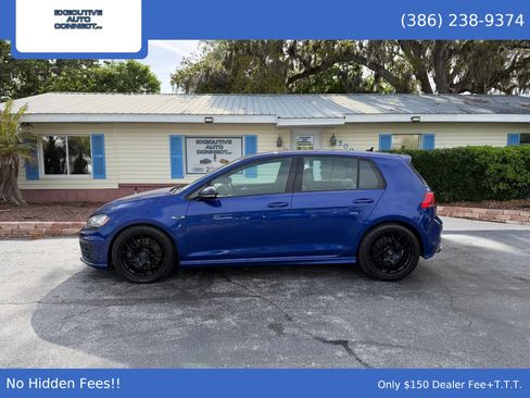 Used 2017 Volkswagen Golf R 4-Door image 7