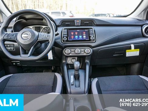 Used 2025 Nissan Versa S w/ Trunk Package image 25