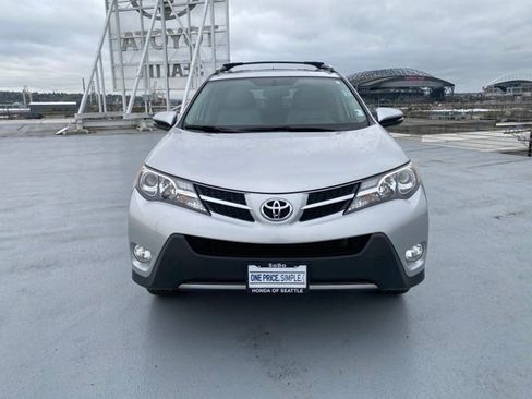 Used 2015 Toyota RAV4 XLE image 3