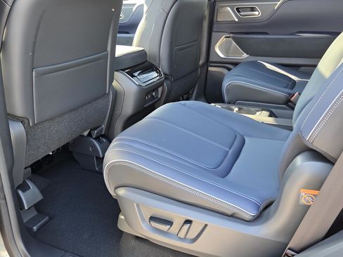 New 2026 INFINITI QX80 4WD w/ Sport Exterior Package image 9
