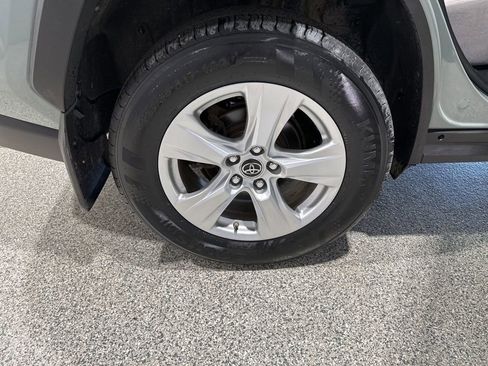 Used 2019 Toyota RAV4 XLE w/ Convenience Package AWD/4WD image 20