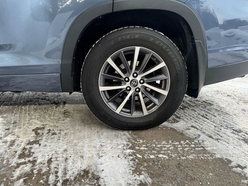 Used 2017 Toyota Highlander XLE image 31