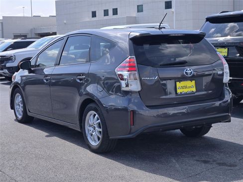 Used 2016 Toyota Prius V Four FWD image 6