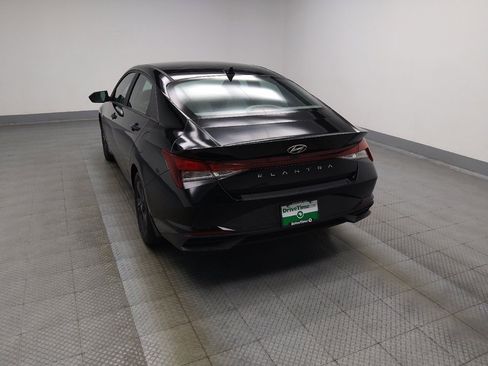 Used 2023 Hyundai Elantra SEL FWD image 5
