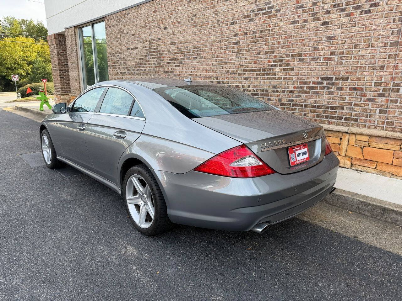 Used 2011 Mercedes-Benz CLS 550 image 3