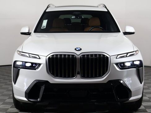 Used 2023 BMW X7 xDrive40i w/ M Sport Package image 2
