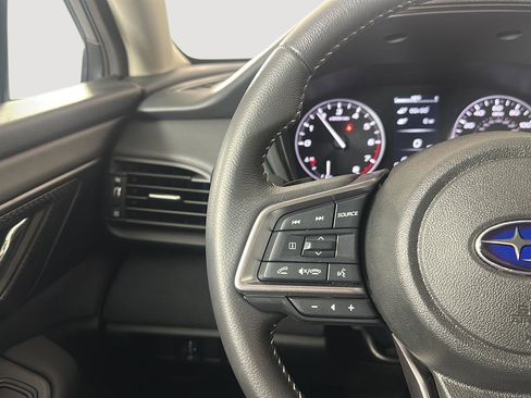 Used 2025 Subaru Outback Premium w/ Popular Package #1A image 8