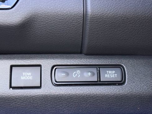 Certified 2025 Nissan Frontier PRO-4X w/ Pro Convenience Package AWD/4WD image 25
