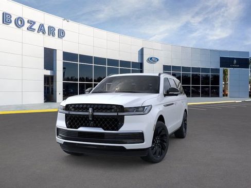 New 2025 Lincoln Navigator Reserve w/ Jet Appearance Package image 2