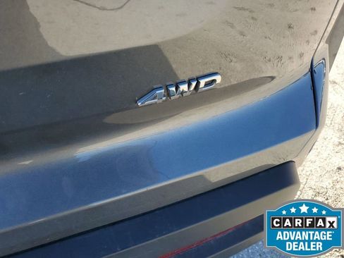 Used 2025 Nissan Pathfinder SV image 41