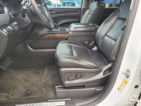 Used 2016 Chevrolet Tahoe LT w/ Luxury Package RWD image 19