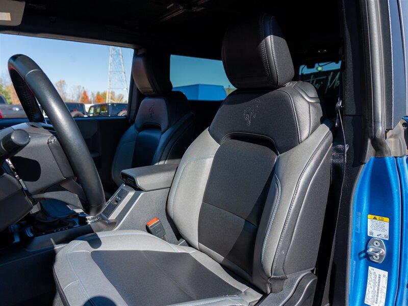 Used 2021 Ford Bronco Black Diamond AWD/4WD image 17