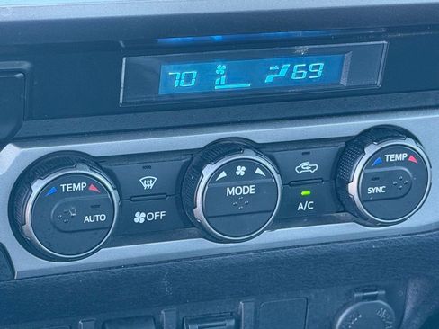 Used 2021 Toyota Tacoma SR5 image 21