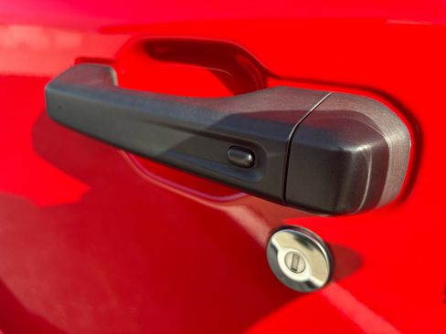 Used 2023 Jeep Wrangler Unlimited Sport image 32