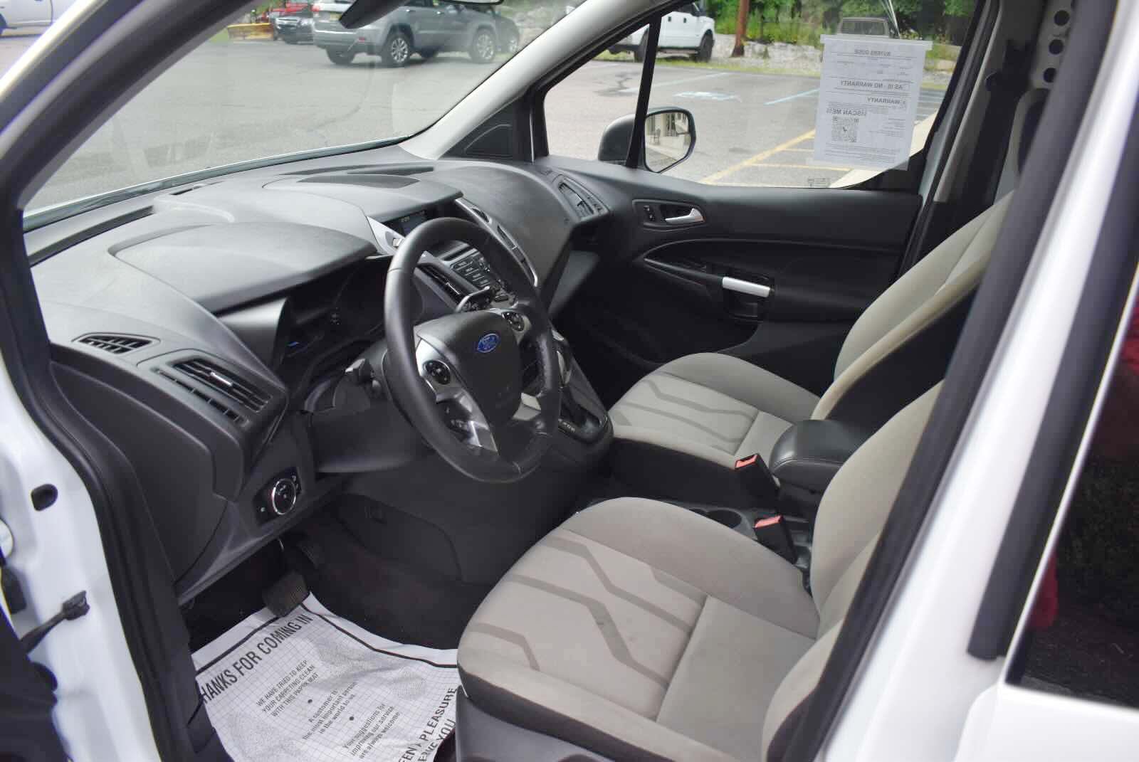 Used 2016 Ford Transit Connect XLT FWD image 10