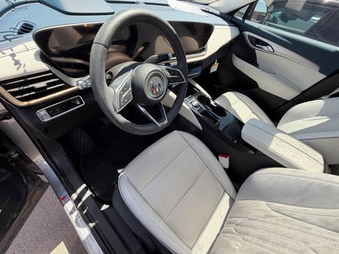 Used 2024 Buick Envision Avenir AWD/4WD image 7