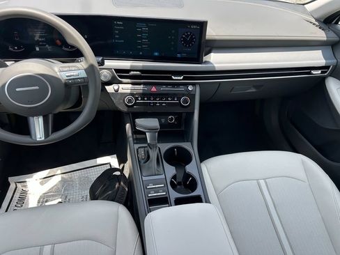 New 2026 Hyundai Sonata SE FWD image 17