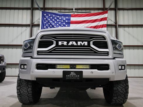 Used 2018 RAM 2500 Laramie w/ Sport Appearance Group AWD/4WD image 2