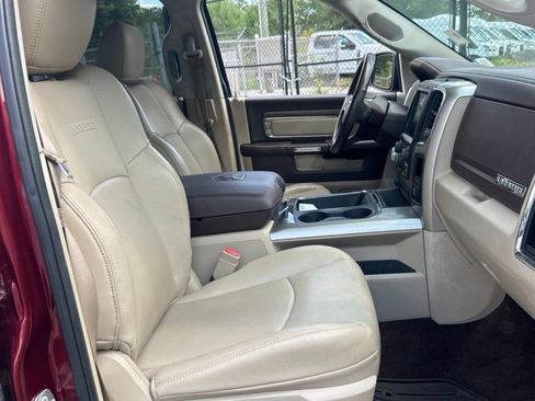 Used 2017 RAM 1500 Laramie w/ Convenience Group AWD/4WD image 5