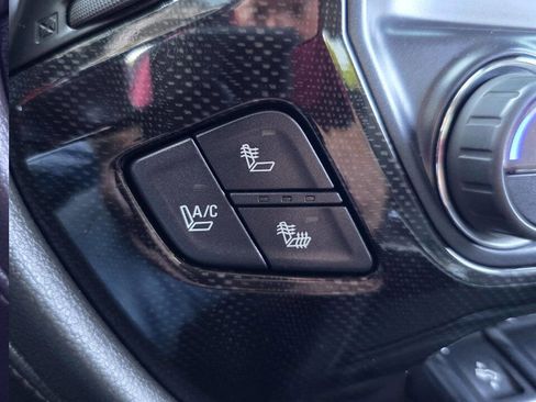 Used 2015 GMC Sierra 2500 SLT image 16