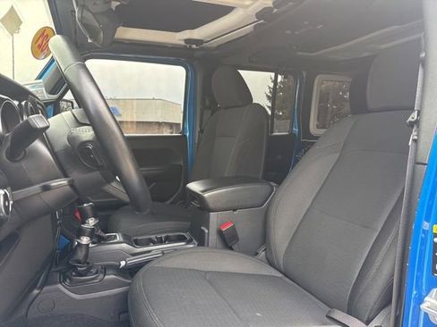 Used 2021 Jeep Wrangler Unlimited Sport AWD/4WD image 11