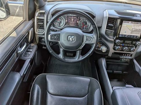Used 2022 RAM 1500 Laramie AWD/4WD image 15