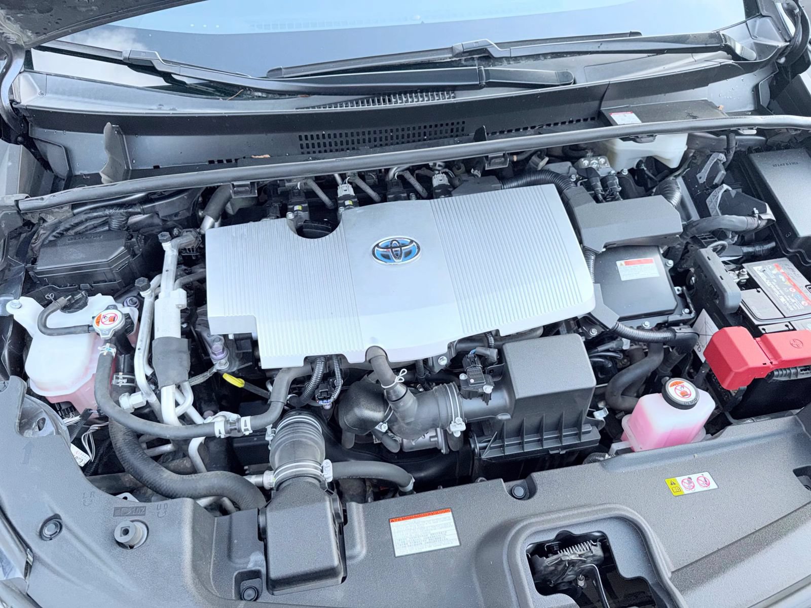 Used 2021 Toyota Prius Prime LE FWD image 15