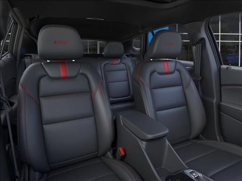New 2026 Chevrolet Trax RS w/ Sunroof Package FWD image 16