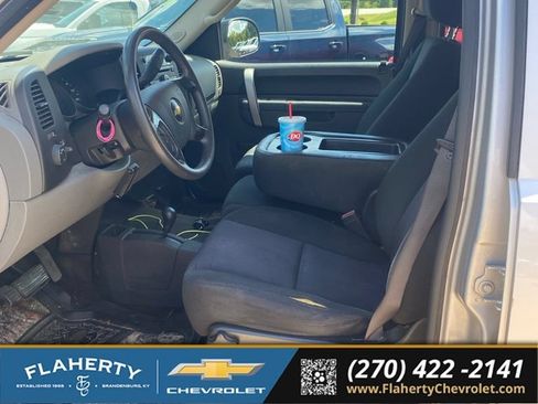 Used 2010 Chevrolet Silverado 1500 LS AWD/4WD image 2
