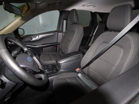 Used 2024 Ford Escape Active w/ Tech Pack #2 AWD/4WD image 4