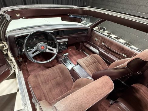 Used 1987 Chevrolet Monte Carlo SS image 2