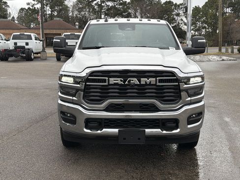 Used 2025 RAM 3500 Big Horn AWD/4WD image 3