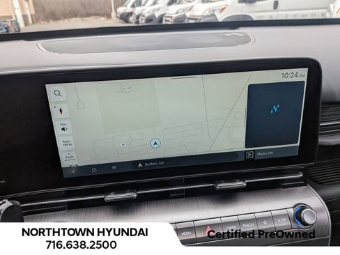 Used 2024 Hyundai Kona Limited image 11