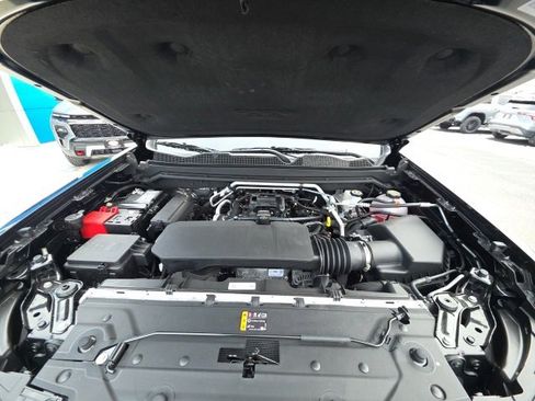 New 2026 Chevrolet Colorado ZR2 w/ Technology Package image 32